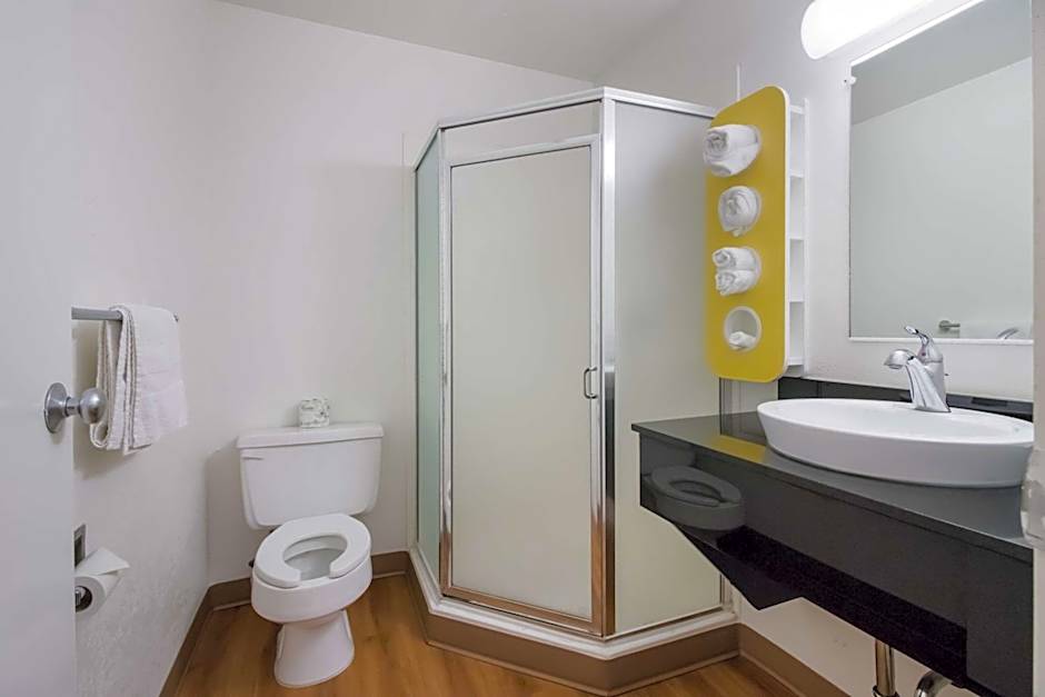 Motel 6-Moses Lake, WA