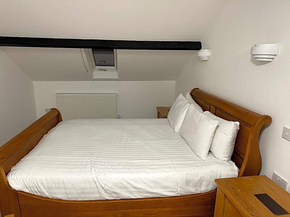 The Radnorshire Arms Hotel