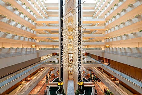 Conrad Singapore Orchard