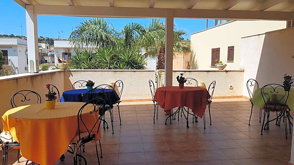 Mariposa Bed & Breakfast – San Vito Lo Capo, CA