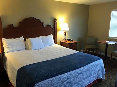 Kentucky Lake Inn