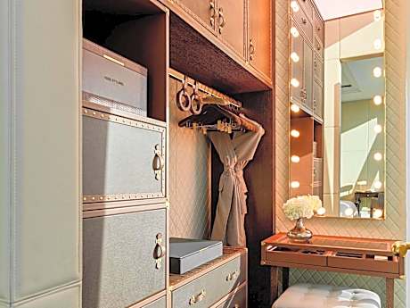 Gulf Signature Suite