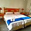 The Oaks Hotel