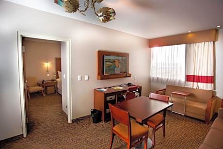 2 Bedroom Executive Suite, 1 King, Sofa bed, Antea view