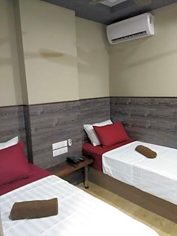 Superior (2 Single Beds)