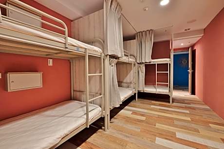 Bed in 6-Bed Female Dormitory Room