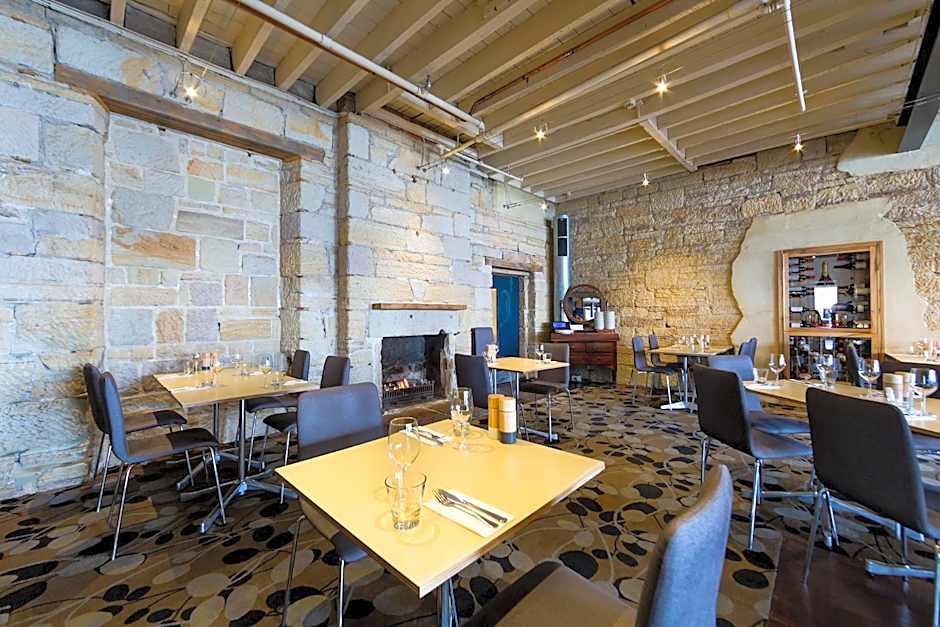 Customs House Hotel