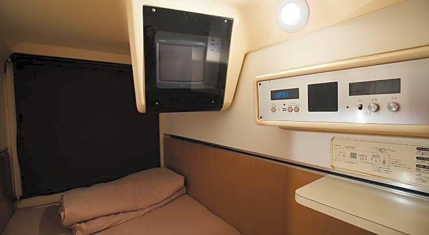 Capsule Hotel & Spa The Nell - Male only -