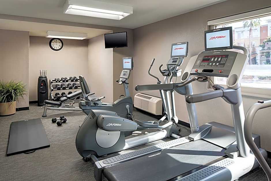 Courtyard by Marriott Irvine John Wayne Airport/Orange County
