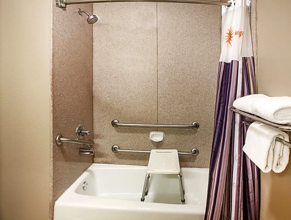 La Quinta Inn & Suites by Wyndham Beaumont West