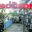 RedDoorz @ Jalan Kedawung