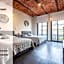 205 Zocalo Cathedral 2bdrmB 2Bath fits 10 AC Apt