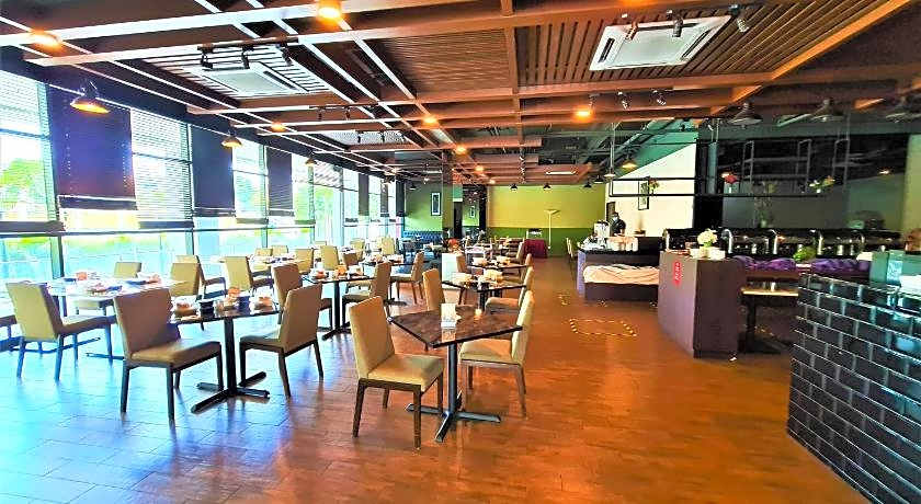 Nexus Regency Suites Hotel Subang Jaya