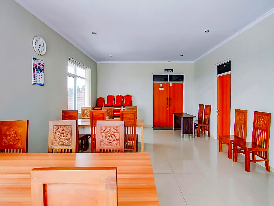 OYO 3277 Inayah Pkpri Hotel Syariah