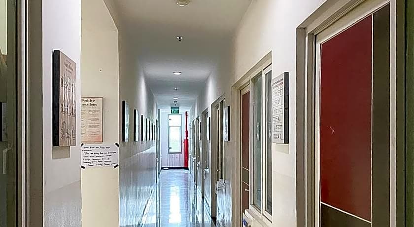 Hotel O Finest House Near Amplas Bus Terminal