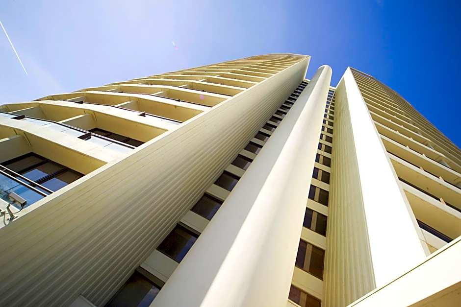 BreakFree Capital Tower Canberra