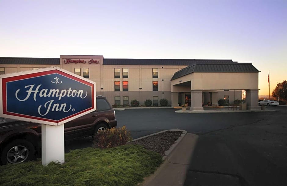Hampton Inn By Hilton Grand Rapids-North
