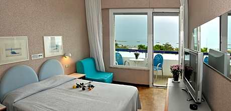 Triple Room with Balcony