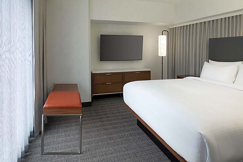 Courtyard by Marriott Montreal Laval