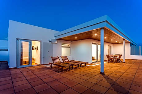 Suite, 2 Bedrooms, Sea View, Beachfront (2 Double Beds)