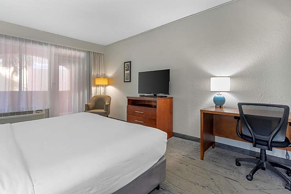 SureStay Plus Hotel by Best Western The Villages