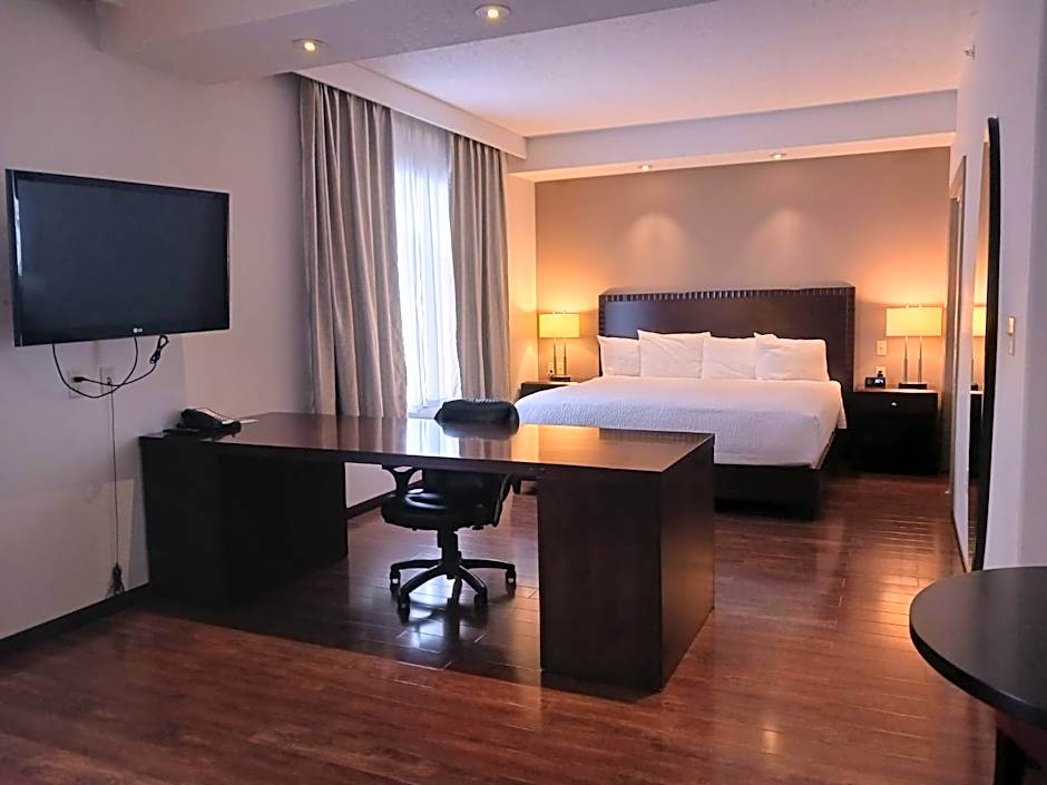 Days Inn & Suites by Wyndham Fort Saskatchewan