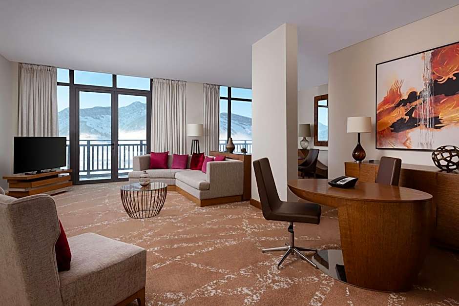 Photo 1 of 6 of Executive Suite