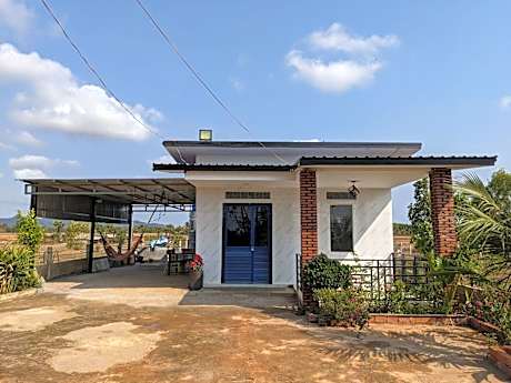MALYNA HOME STAY - KEP