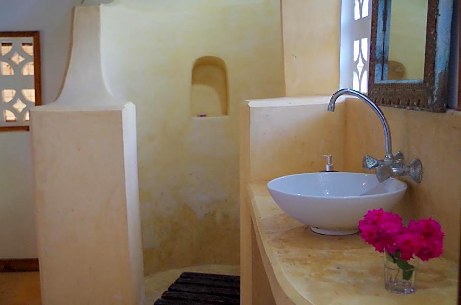 Mbuyuni Beach Village