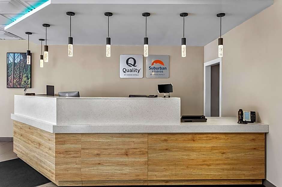 Quality Inn & Suites Charleston - Civic Center