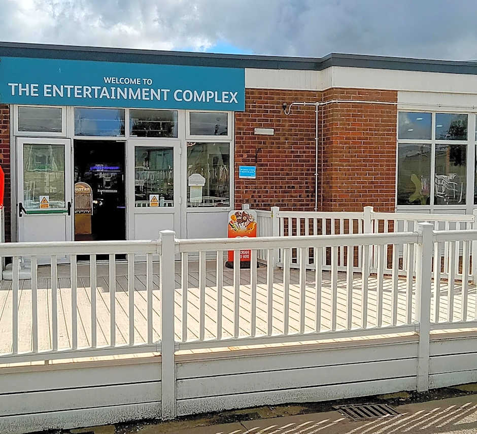 Barmston Beach Maple Rise 69