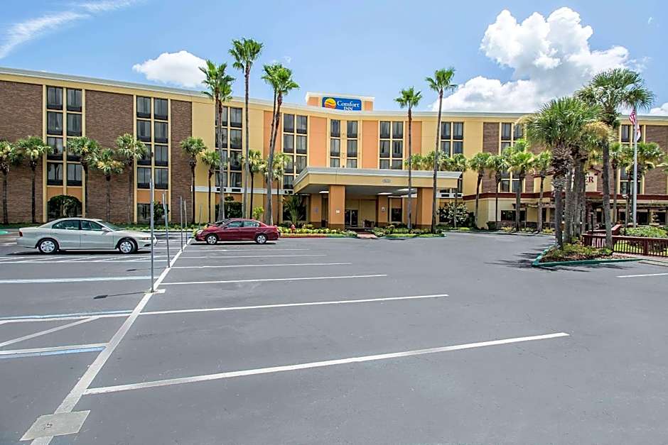 Comfort Inn & Suites Kissimmee By the Parks