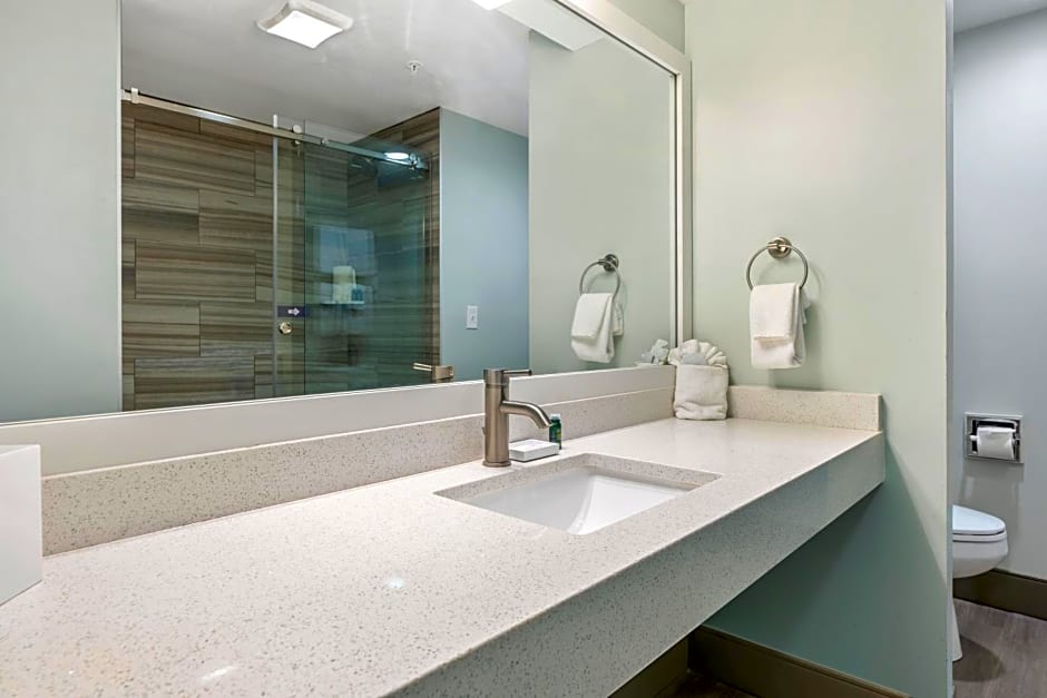 Cherry Tree Inn and Suites