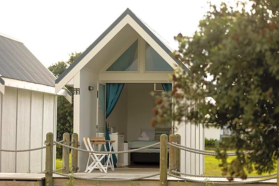 Foxton Beach Holiday Park