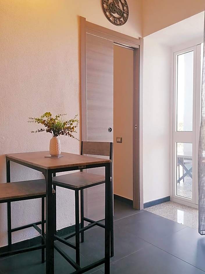 DOMUS con vista mare - JR02