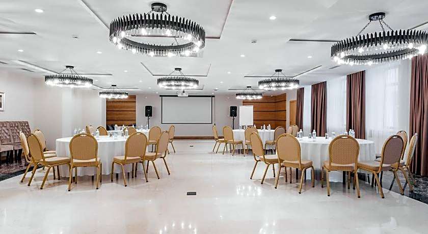 Ramada by Wyndham Astana