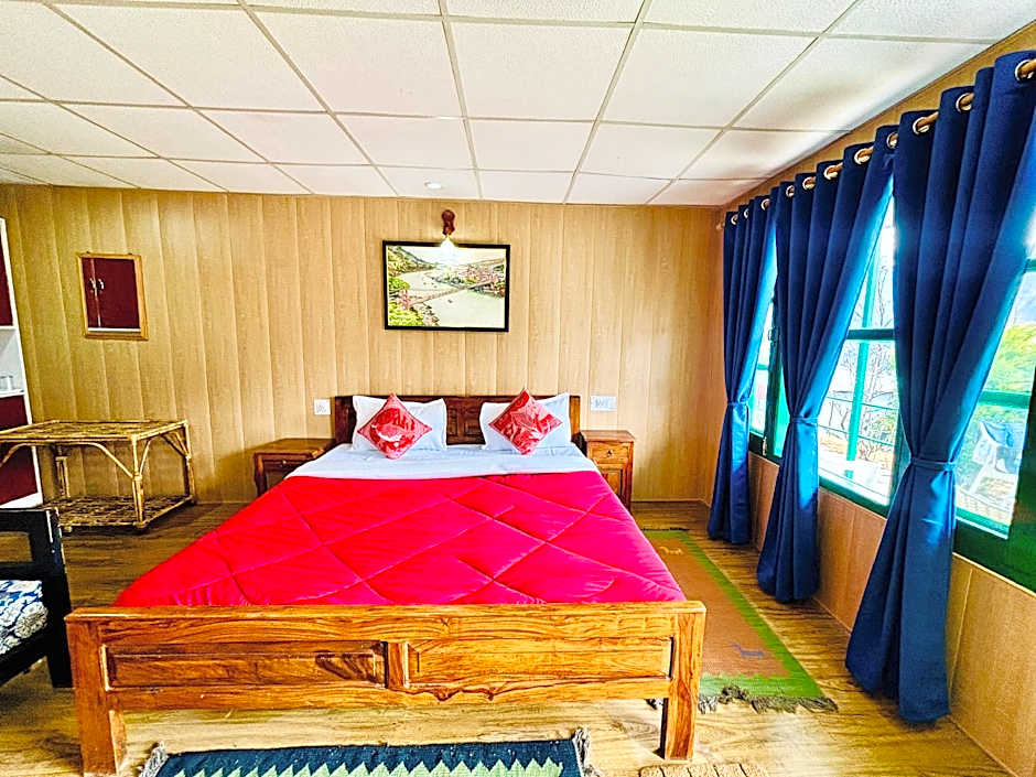 Himalayan High, Auli, by Himalayan Eco Lodges