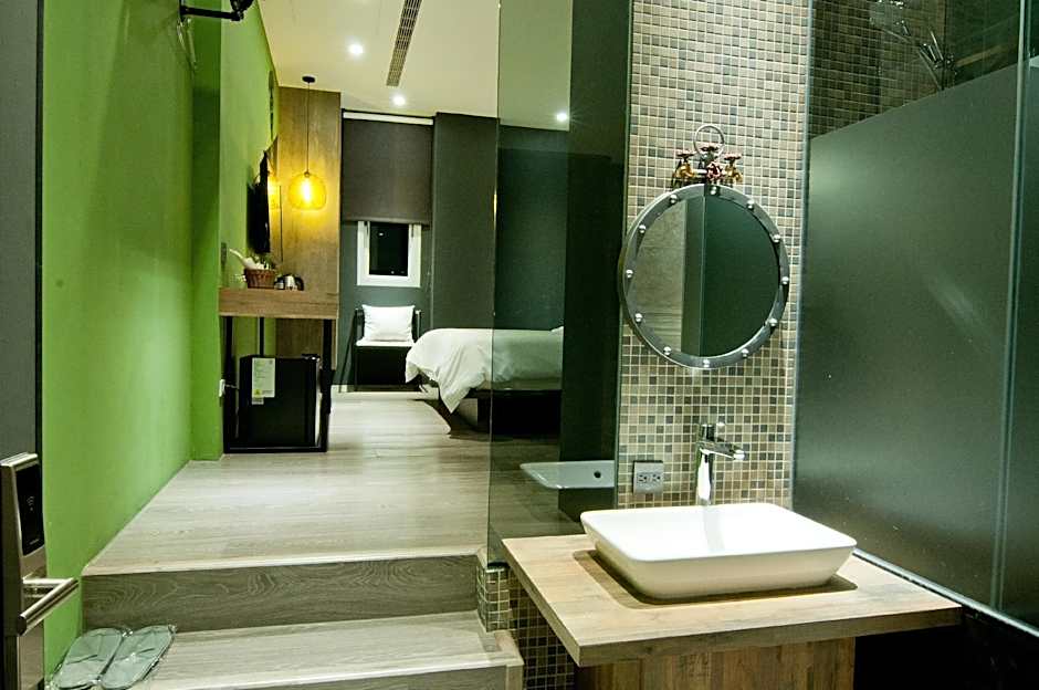 Huwei Hotel