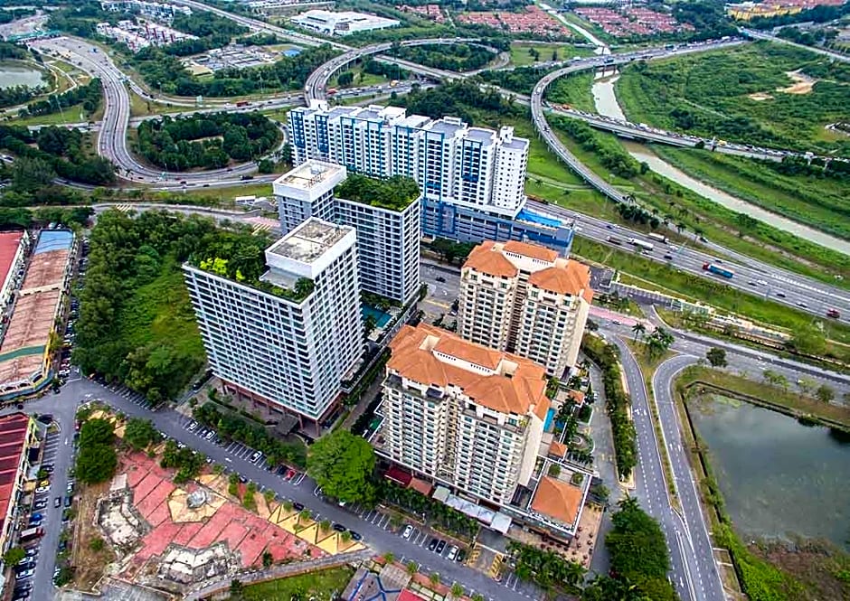 Acappella Suite Hotel