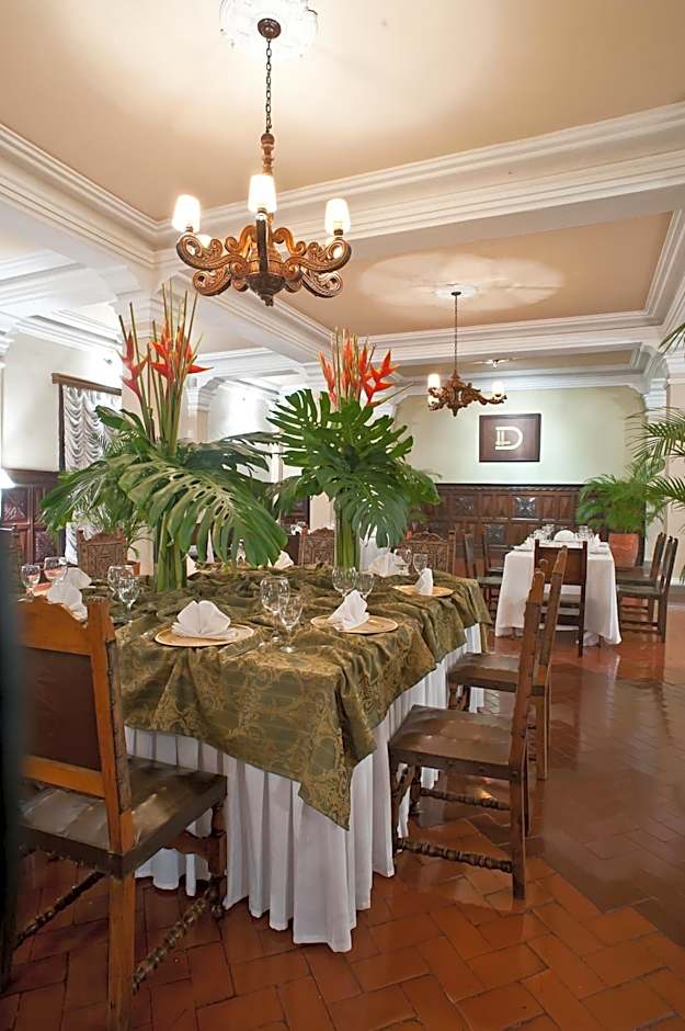 Hotel Dann Monasterio