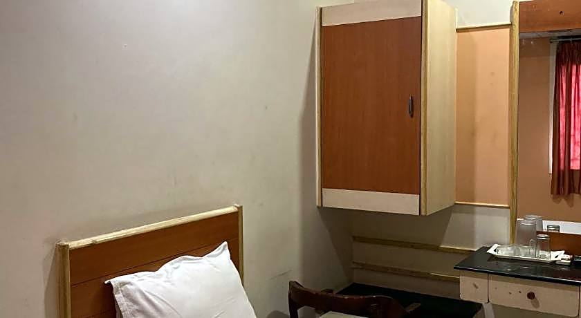 Vijey Hotels - Trichy Central