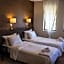Trigrad Hotel