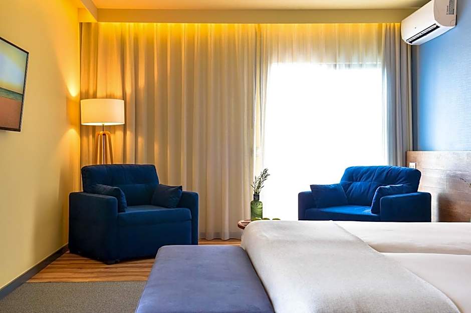 Photo 1 of 7 of Junior Suite
