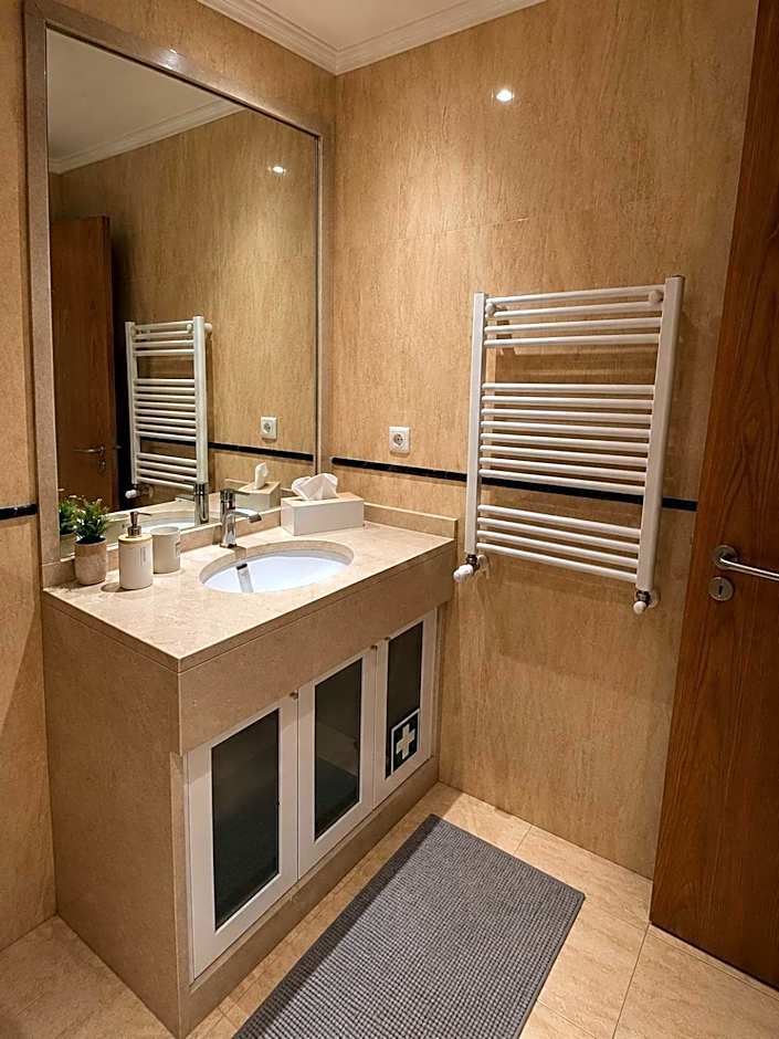 Cosy room with bathroom and private access