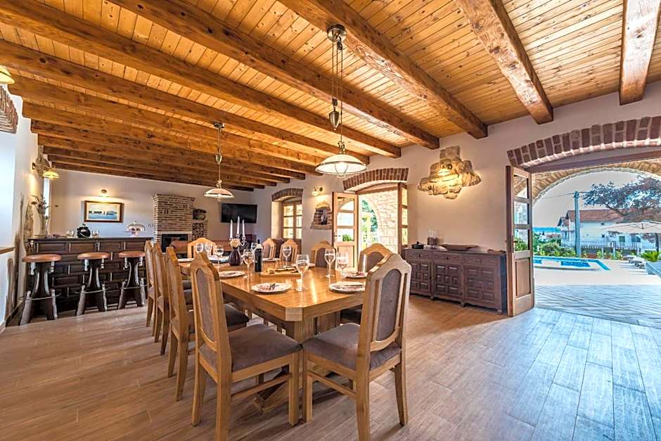 MY DALMATIA - Authentic villa Dumina with private heated pool