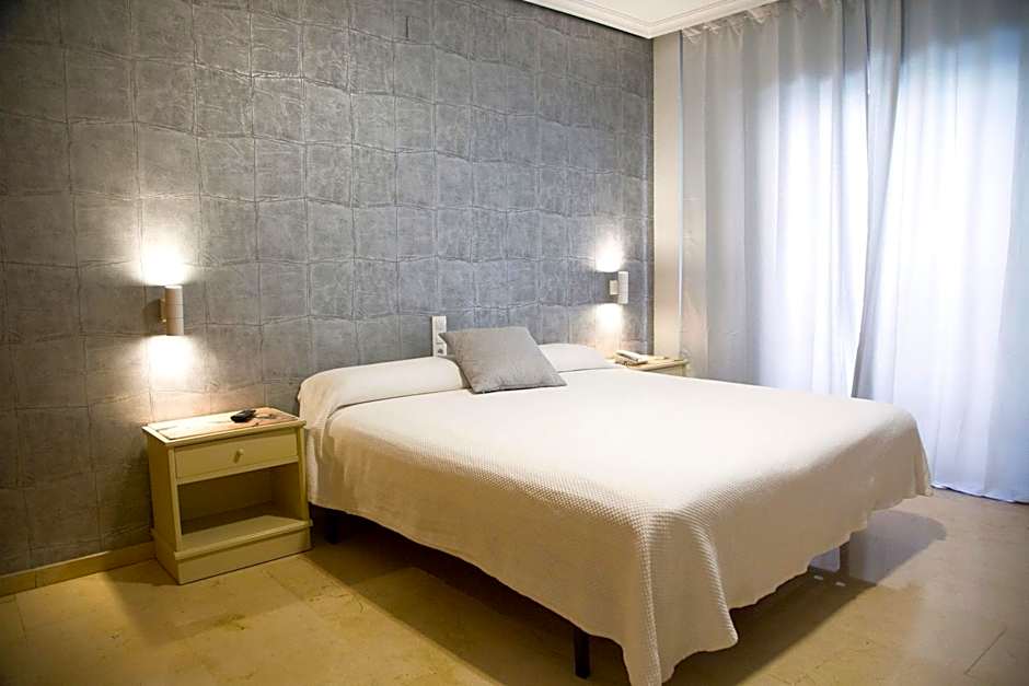 Hotel Reina Victoria