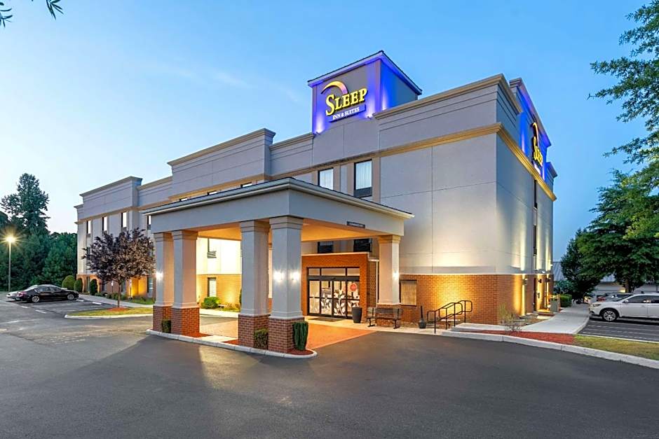Photo 1 of 40 of Sleep Inn & Suites Harbour Pointe