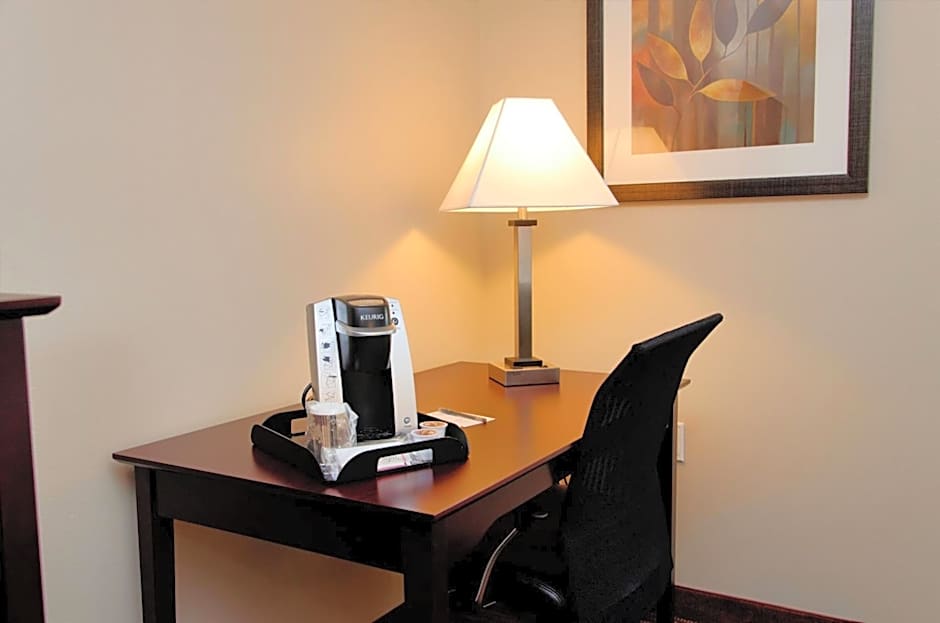 Cobblestone Inn & Suites - Fort Madison