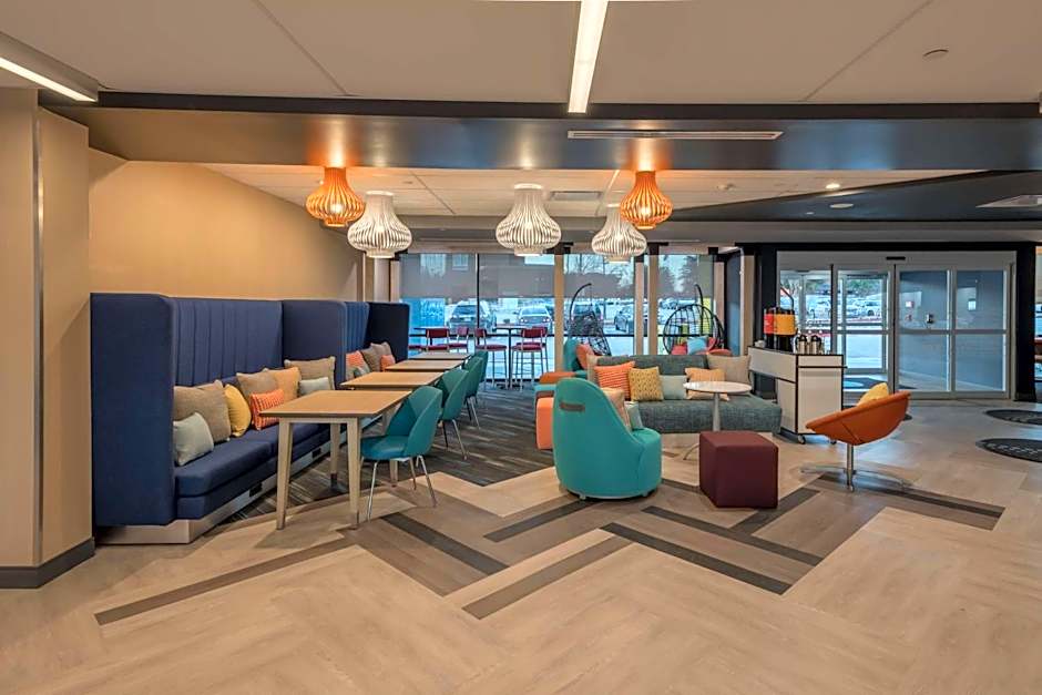 Tru by Hilton Garland, TX