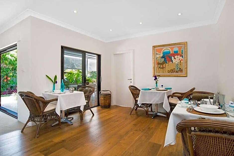 Cronulla Beach House Bed & Breakfast